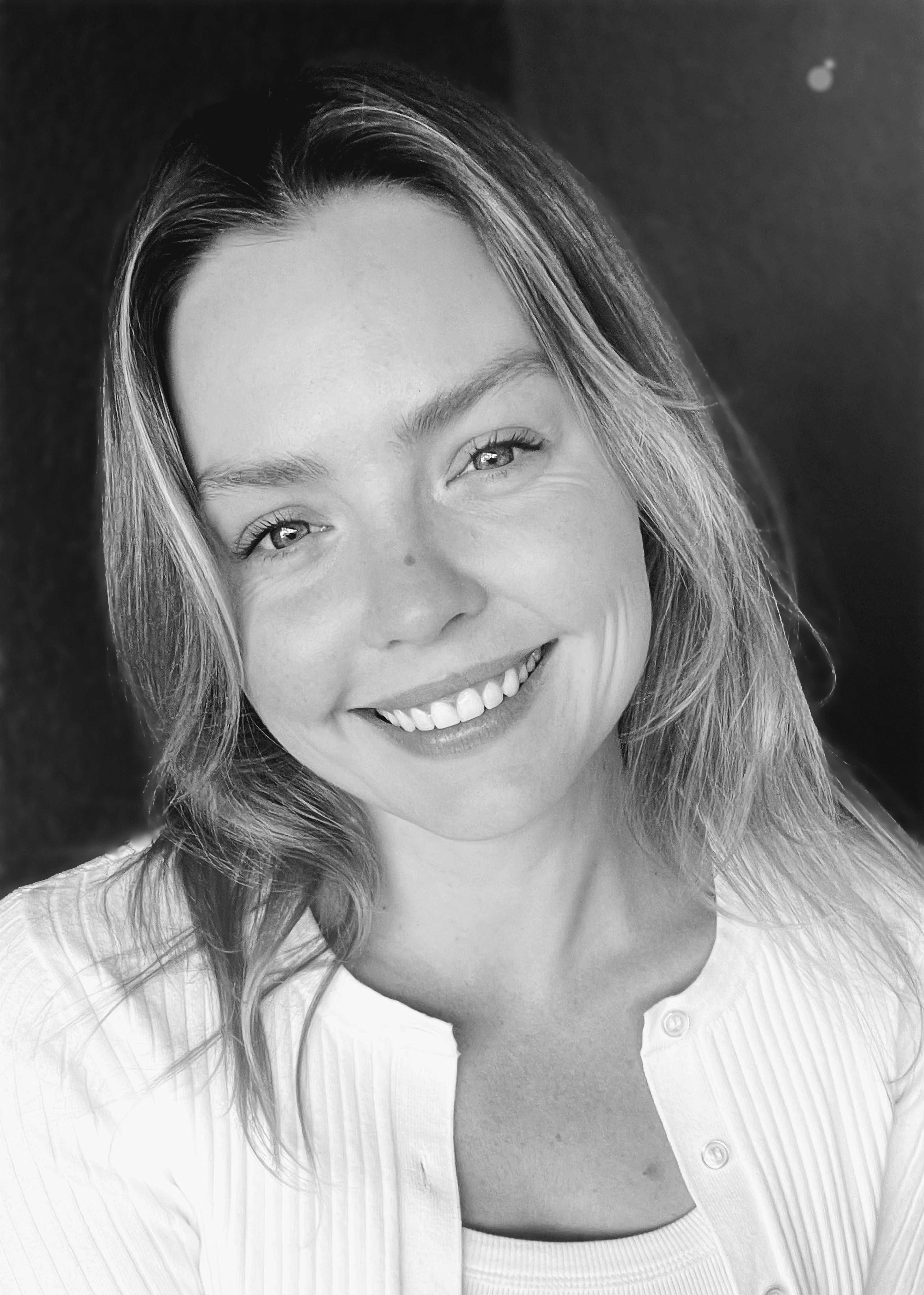 Tracey Cook headshot